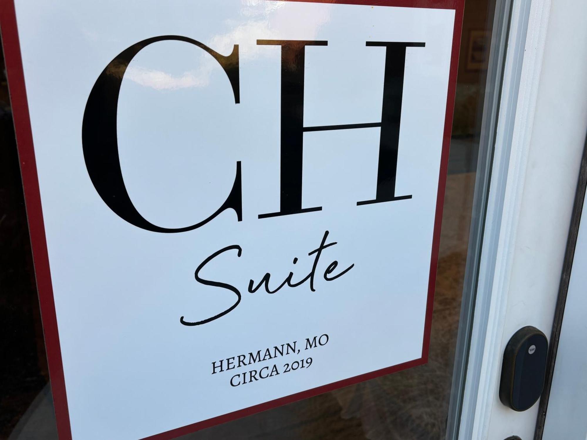 Hermann Crown Suites 外观 照片