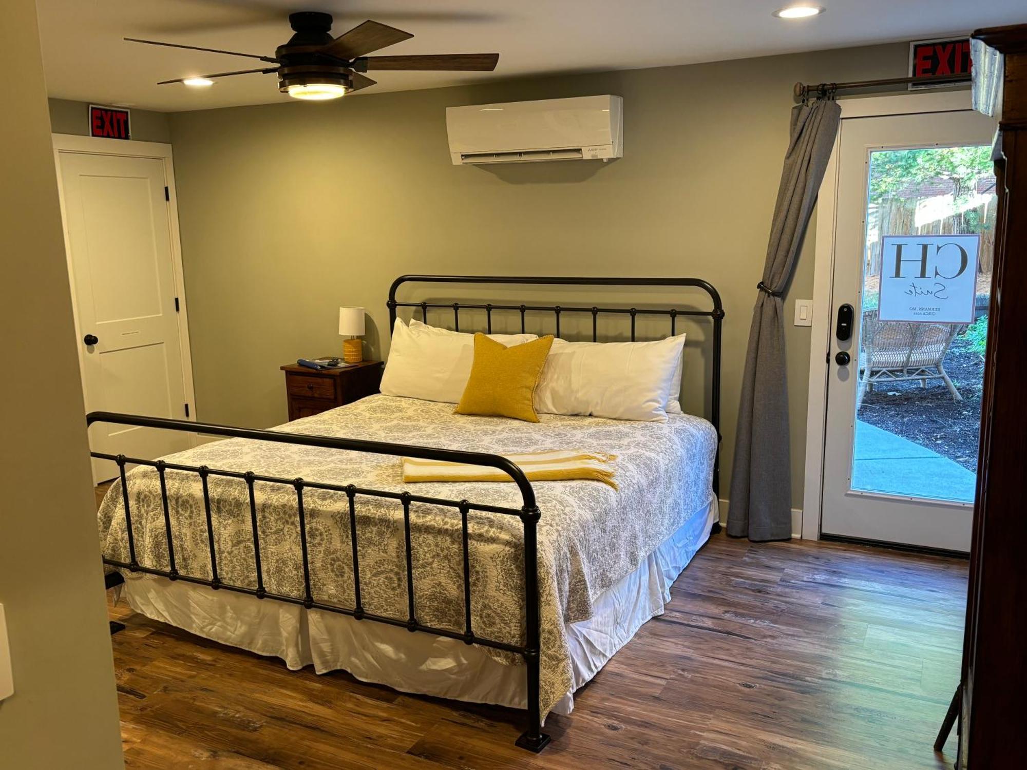 Hermann Crown Suites 外观 照片